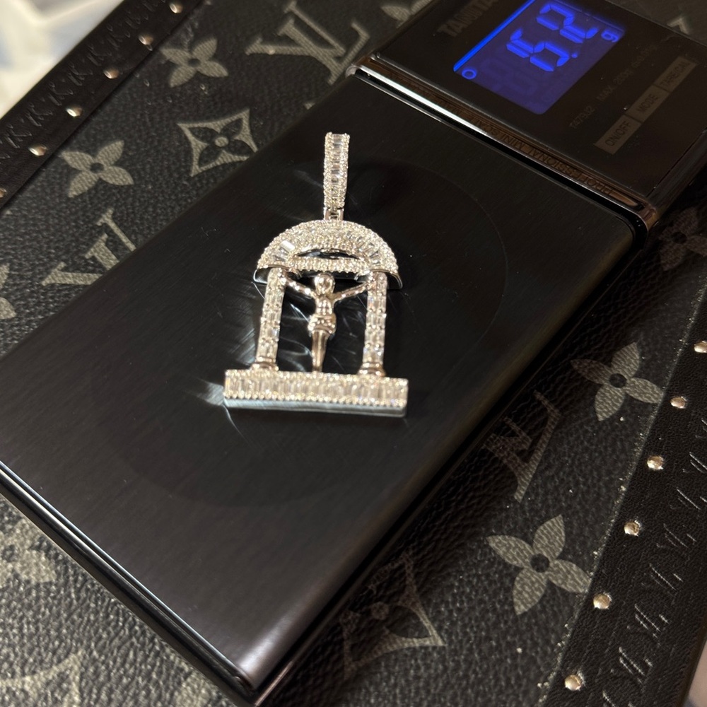 Jesus 925. Silver Diamond Pendant